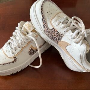 Nike Air White and Leopard Print SneakersNike custom design A1